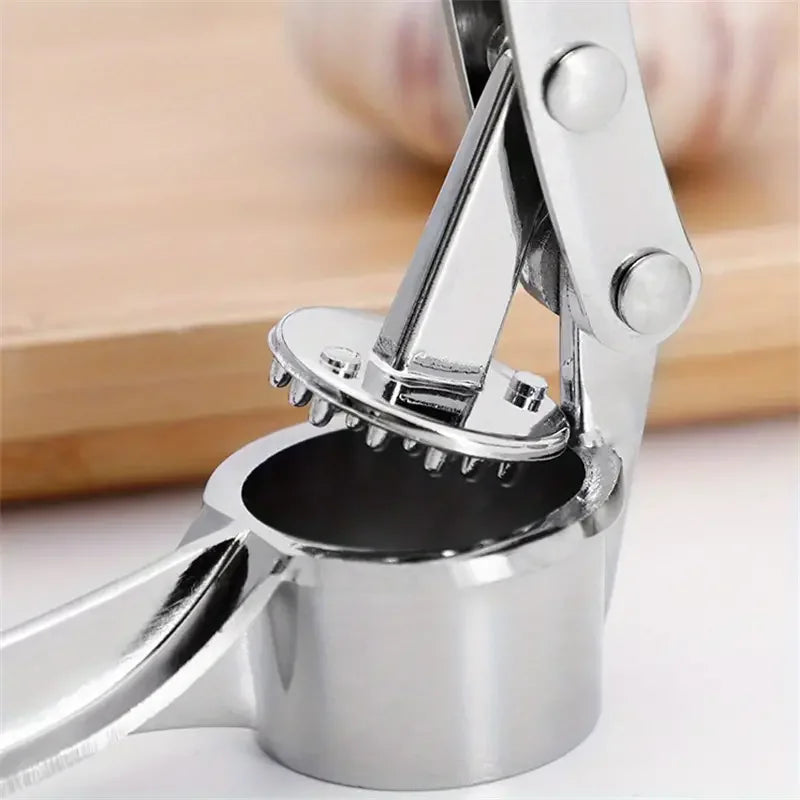 Stainless Steel Garlic Press & Mincer — No More Garlic Hands